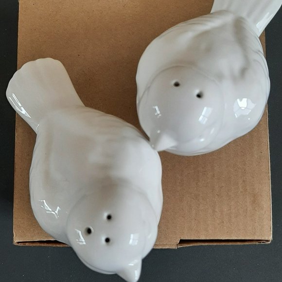 Indigo - Lovebirds Salt and Pepper Shakers - Picture 3 of 6
